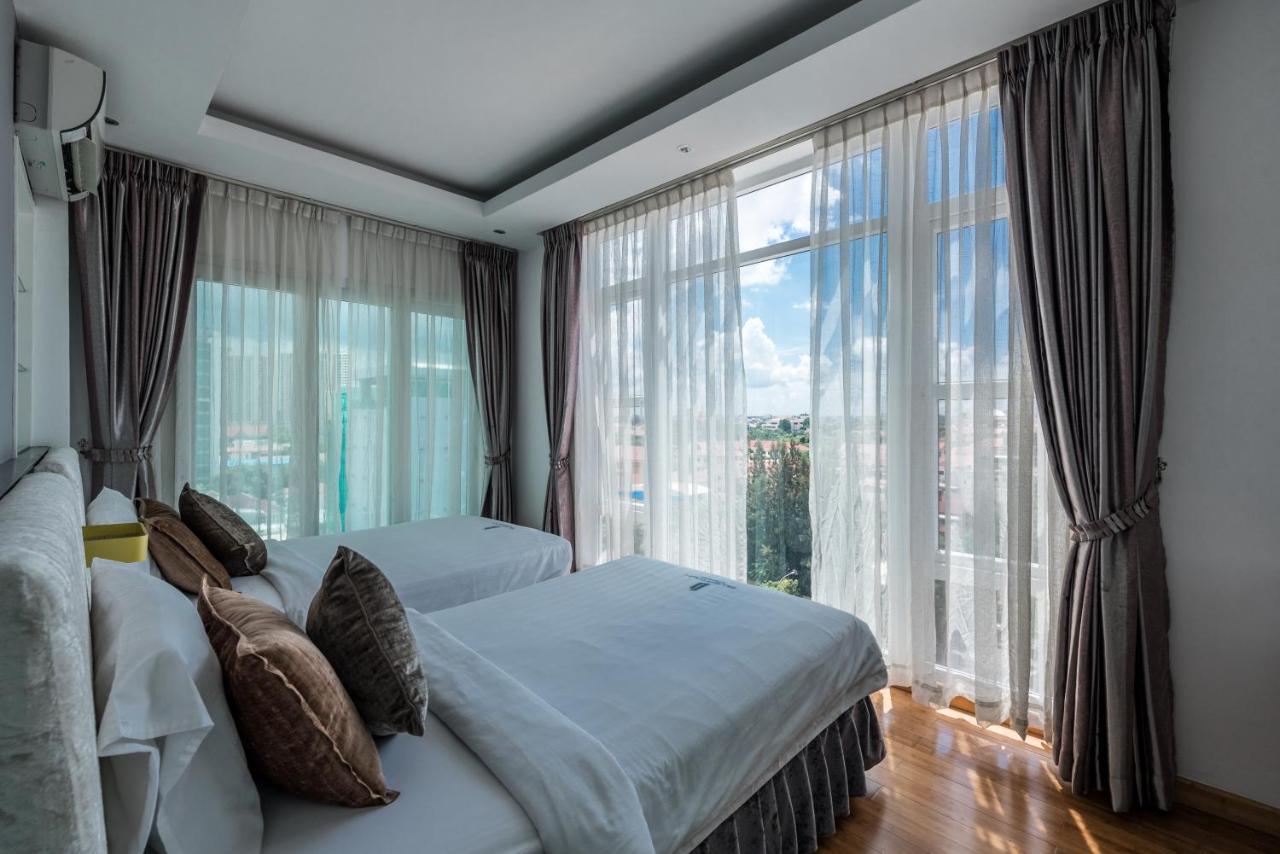 Naki Suites @ Silvertown Phnom Penh Exterior foto