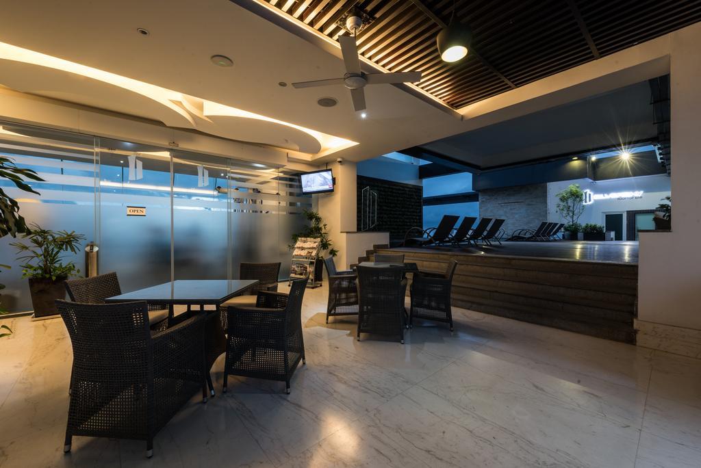 Naki Suites @ Silvertown Phnom Penh Exterior foto